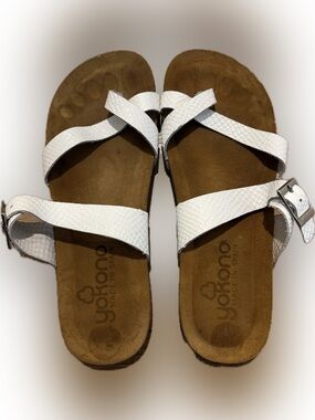 Women’s White Sandles - size 8
